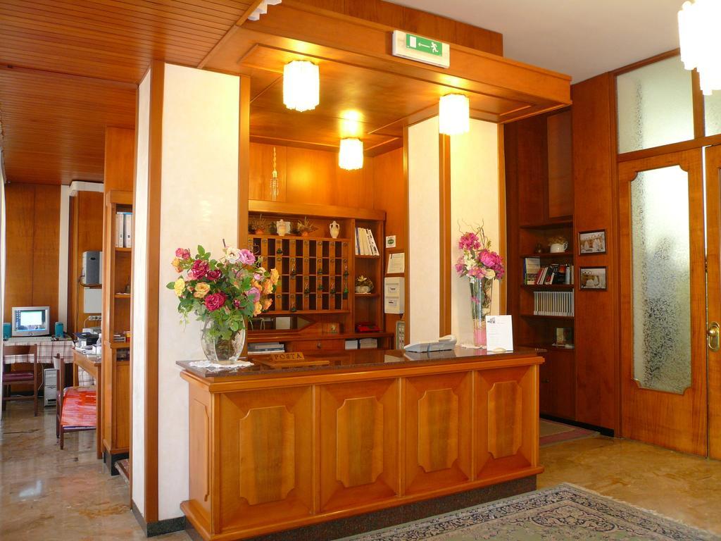 Albergo Ariston Tabiano Terme Eksteriør billede