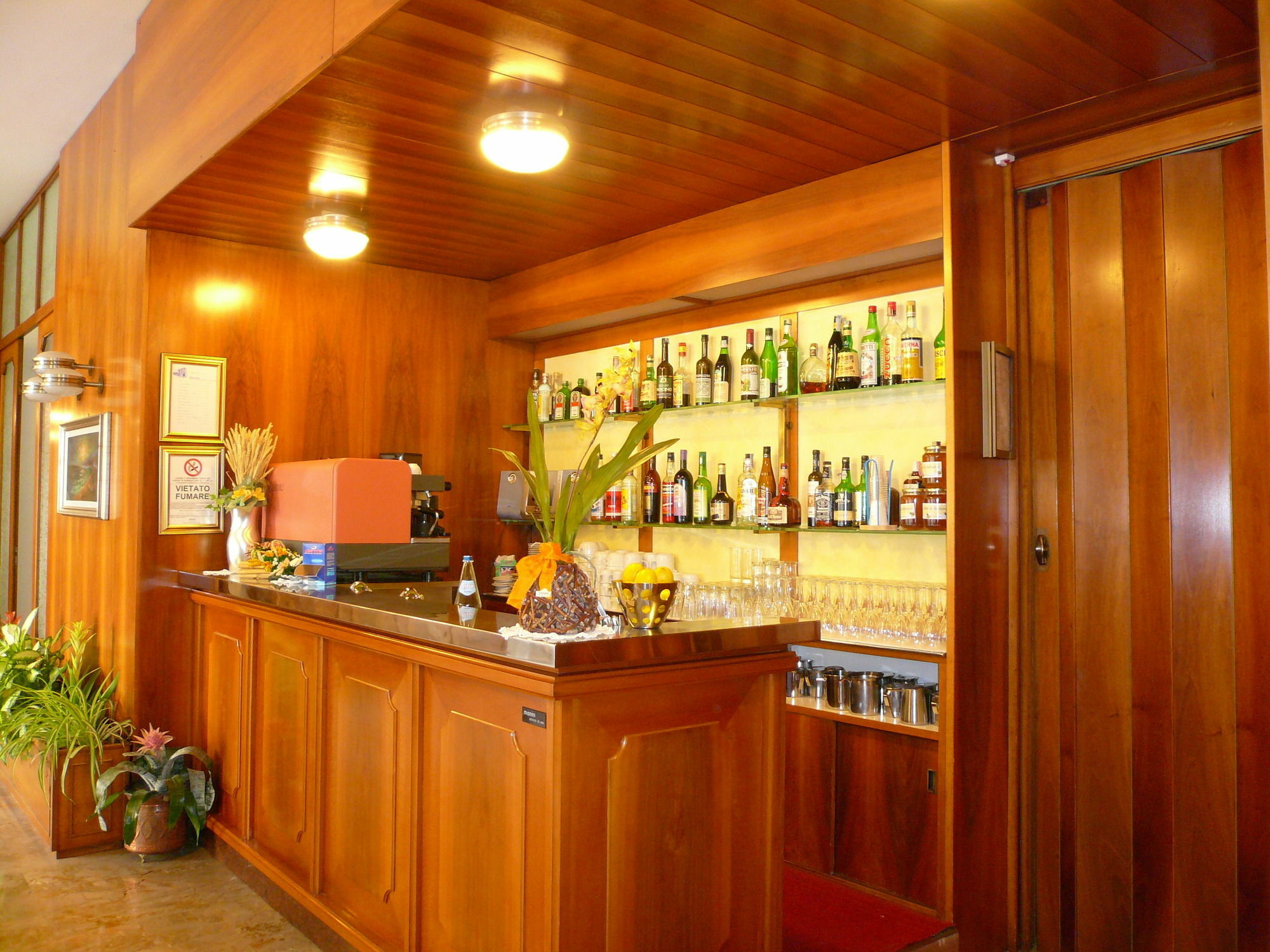 Albergo Ariston Tabiano Terme Eksteriør billede